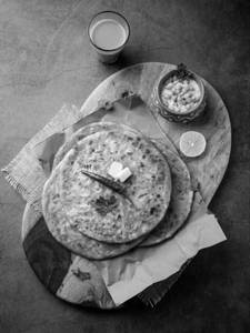 Aloo Butter Paratha [ 2 piece]