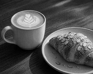 Caffè Latte With Almond Croissant