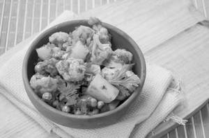 Aloo Gobhi Matar (seasonal)
