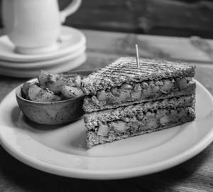 Aloo Masala Sandwich with Cold Coffee