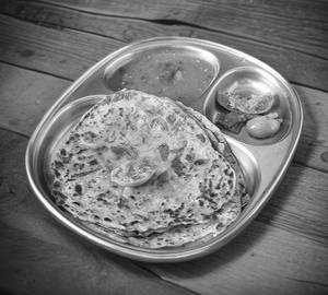 Chilli Garlic Aloo Paratha