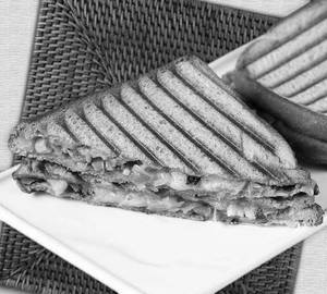 Veg Sandwich &Fries