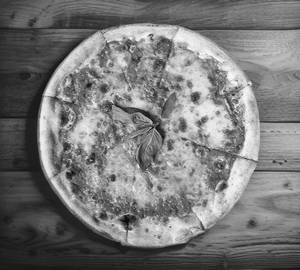 Margherita pizza    [9"]