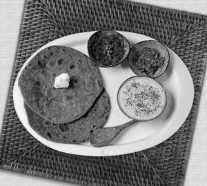 Beetroot Paratha [2 Pieces]
