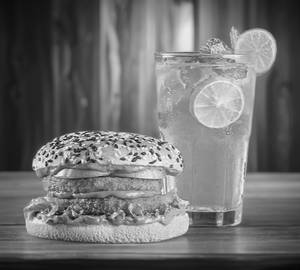 Burger + Mint Mojito