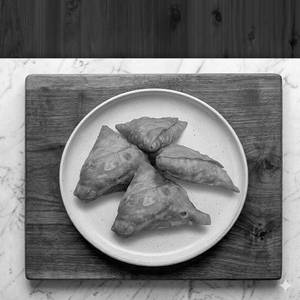 Beef Samosas (4 Pcs)