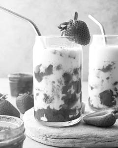 Strawberry avil milk