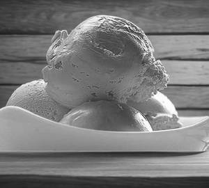 Strawberry fruit ice cream