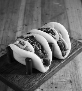 Mushroom And Bell Pepper Bao (2 Pcs)