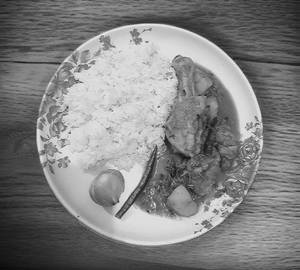 Plain rice with chicken curry