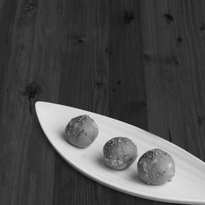 D/F Dink Ladoo