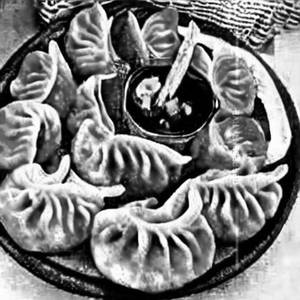 Cheese chilli garlic momo
