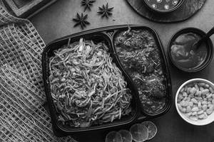Veg Manchurian Gravy (4pcs) + Veg Chilli Garlic Noodles