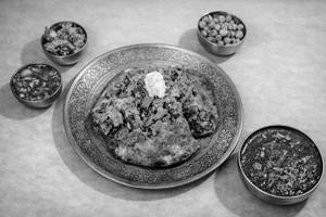 Matar Chur Chur Kulcha