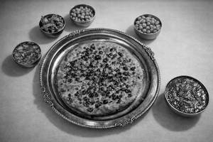 Matar Kulcha