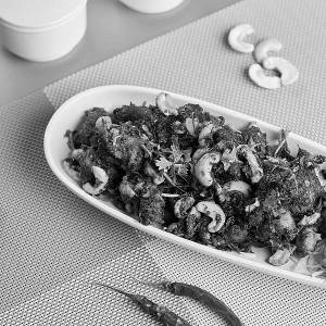 Kothmiri Kaju Kodi Vepudu (boneless)