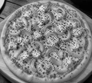 Paneer & Onion Pizza (Regular 8”)