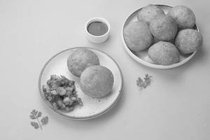 Khasta With Aloo