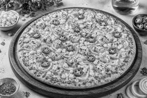 Makhni Gravy Pizza