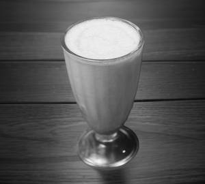 Vanilla milkshake