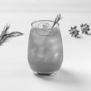 Homebrewed Rosemary Iced Tea