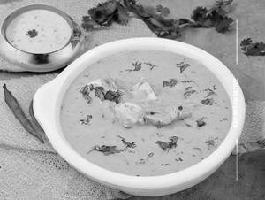 Special malai chaap gravy