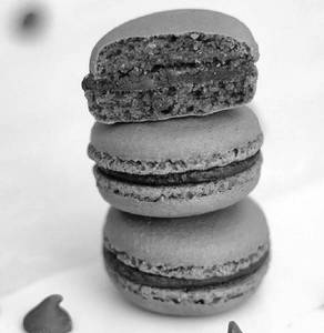 Chocolate Macaron