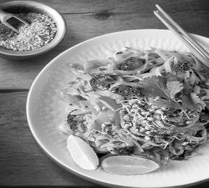 Soya chunk pad thai.