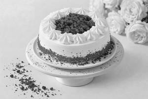 Red Velvet Cake (500 gm) (Eggless)