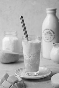 Korean Mango Milkshake