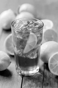 Lemon iced tea.