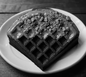 Biscoff-Kissed Bliss Waffle Sandwich