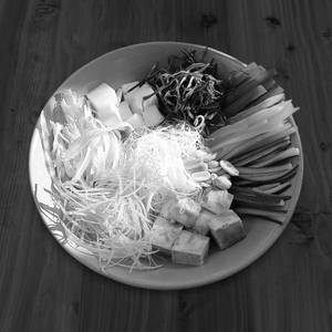 Rice Vermicelli Noodle Salad With Chicken