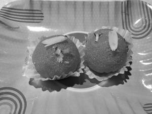 Motichoor Laddu (pc)