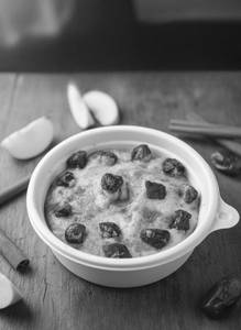 Apple Cinnamon Quinoa Date Pudding - 100g