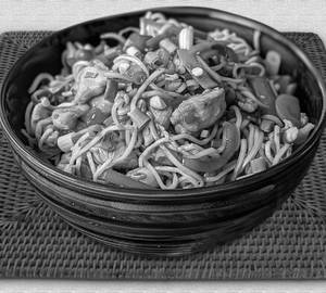 Schezwan chicken noodles