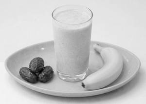 Banana Khajoor Milkshake