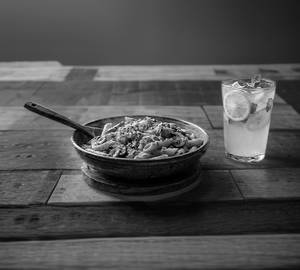 Red Sauce Mushroom Pasta + Lemon Mint Cooler