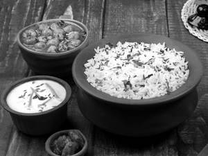 Jeera Rice Bowl with Chole Masala Curry
