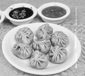 Veg fried momos