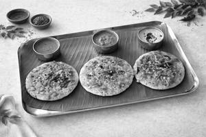 A2b Spl Double Paneer Uthappam