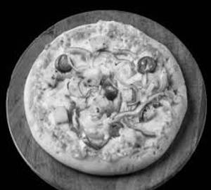 Paneer Tikka Pizza