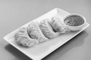 Cheese & Corn Momos