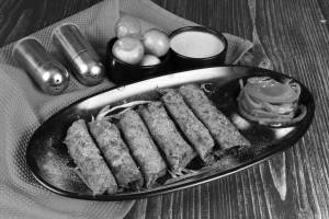 vegetable seekh kebab platter