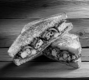 Onion Paneer Sendwich