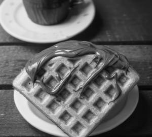 Obsidian Milk Choco Core Waffle Sandwich
