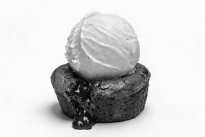 Ooey - Gooey Lava Cake W/ Ice Cream