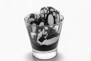 Hot Chocolate Fudge Ice Cream Sundae