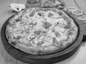 Farm fresh hungry pizza [regular]