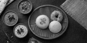 Idli(1pc), Medu Vada(1pc) & Kesari(80gm)